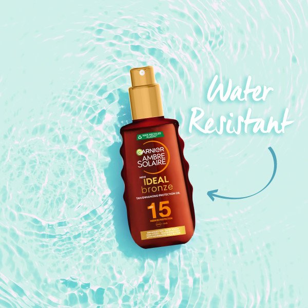 Ideal Bronze Protective Spray SPF15 LIFESTYLE